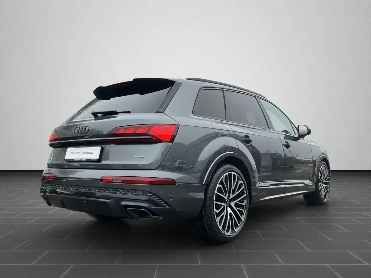 Neu Audi Q7 Advanced Plus 286 PS (210 kW) 2026 Daytonagrau perleffekt (metallic) SUV