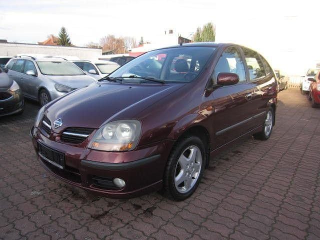 Rot Gebraucht 2002 Nissan Almera Tino Van / Kleinbus | 1.999 € (Guter Preis) - Bild 1/3