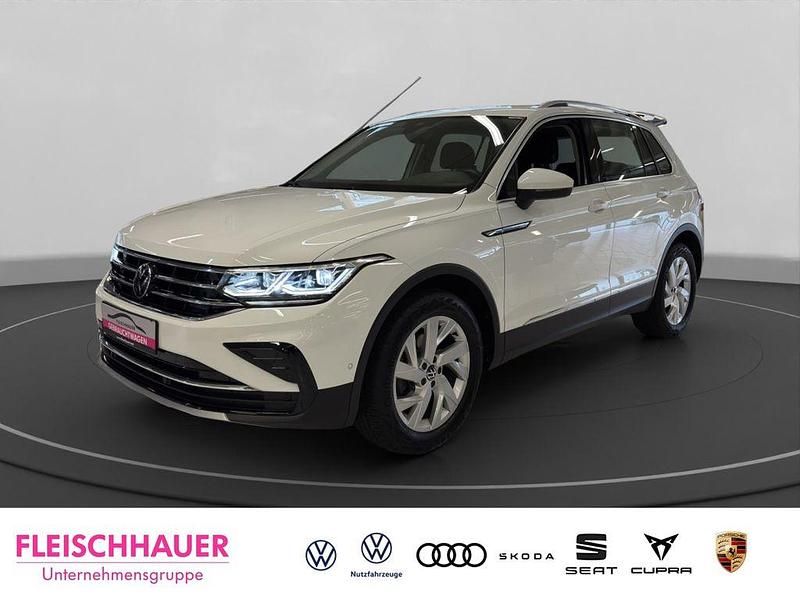 Weiss Gebraucht 2023 VW Tiguan IQ Drive SUV | 30.980 € (Fairer Preis) - Bild 1/4
