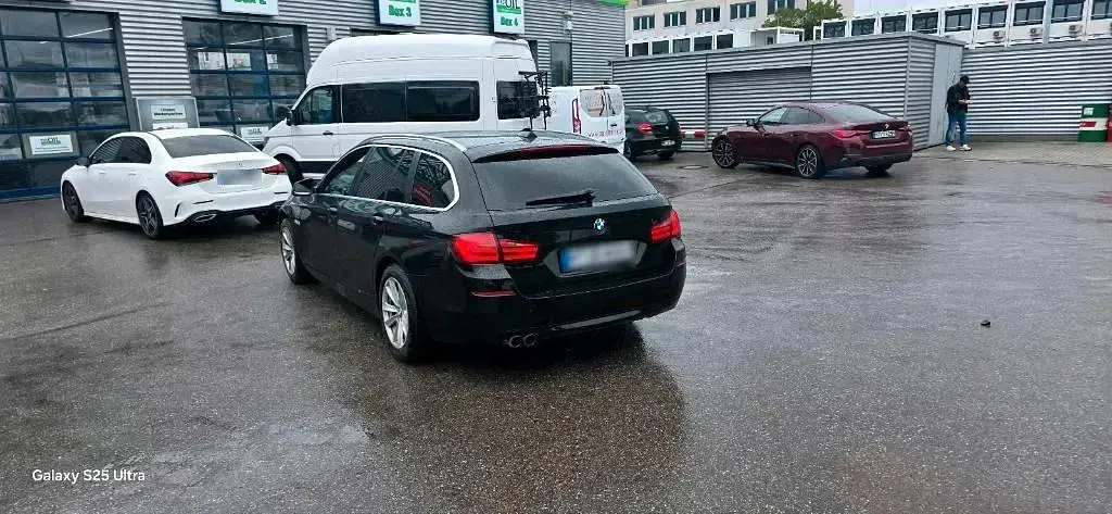 Gebraucht BMW 525 204 PS (150 kW) 2011 Schwarz Kombi