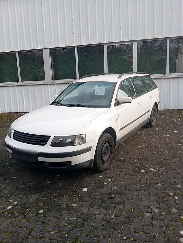 Gebraucht VW Passat 110 PS (80 kW) 1997 Weiß Kombi