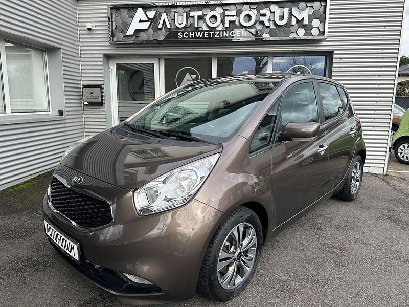 Gebraucht Kia Venga DREAM-TEAM Edition 90 PS (66 kW) 2016 Beige Kleinwagen