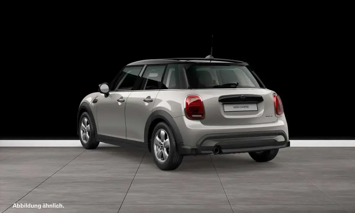 Gebraucht Mini Cooper 136 PS (100 kW) 2023 Melting silver iii Kleinwagen