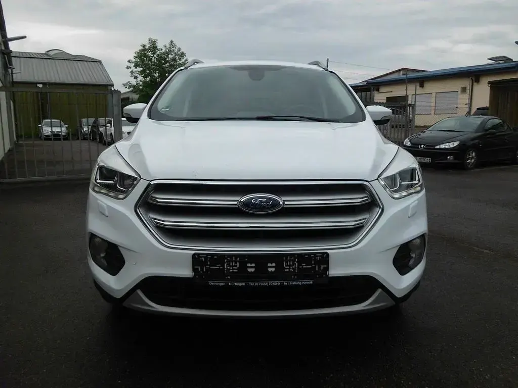 Gebraucht Ford Kuga Cool & Connect 150 PS (110 kW) 2017 Weiß SUV