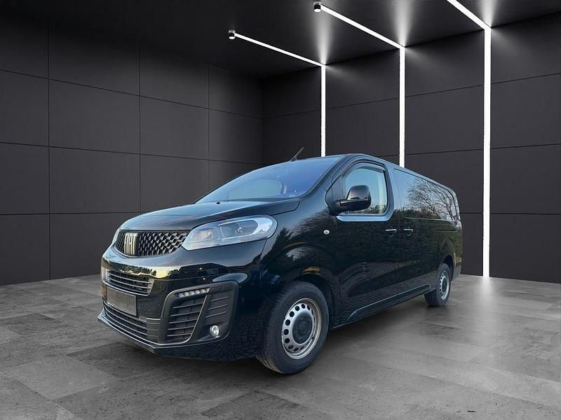 Schwarz Gebraucht 2022 Fiat Scudo Van | 30.980 € - Bild 1/4