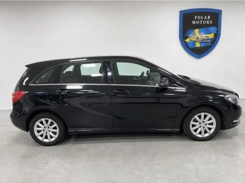 Gebraucht Mercedes B200 136 PS (100 kW) 2013 Schwarz Kleinwagen