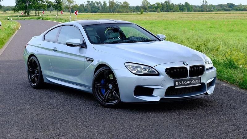 Silber Gebraucht 2017 BMW M6 Performance Coupé | 39.999 € - Bild 1/4