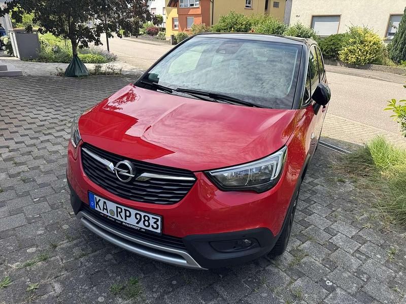 Rot Gebraucht 2018 Opel Crossland X Innovation SUV | 8.000 € (Fairer Preis) - Bild 1/4