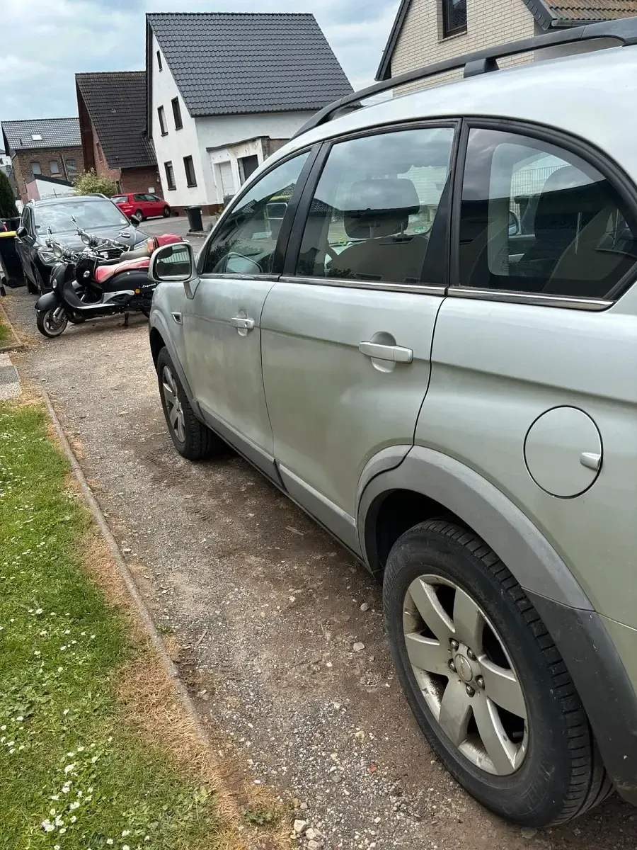 Second-hand Chevrolet Captiva 163 CP (119 kW) 2011 Gri SUV