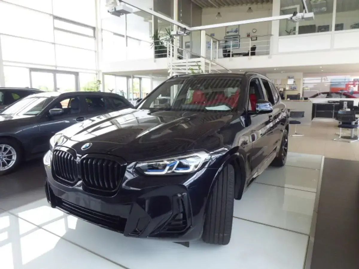Gebraucht BMW X3 M Sport 190 PS (139 kW) 2022 Carbonschwarz metallic SUV