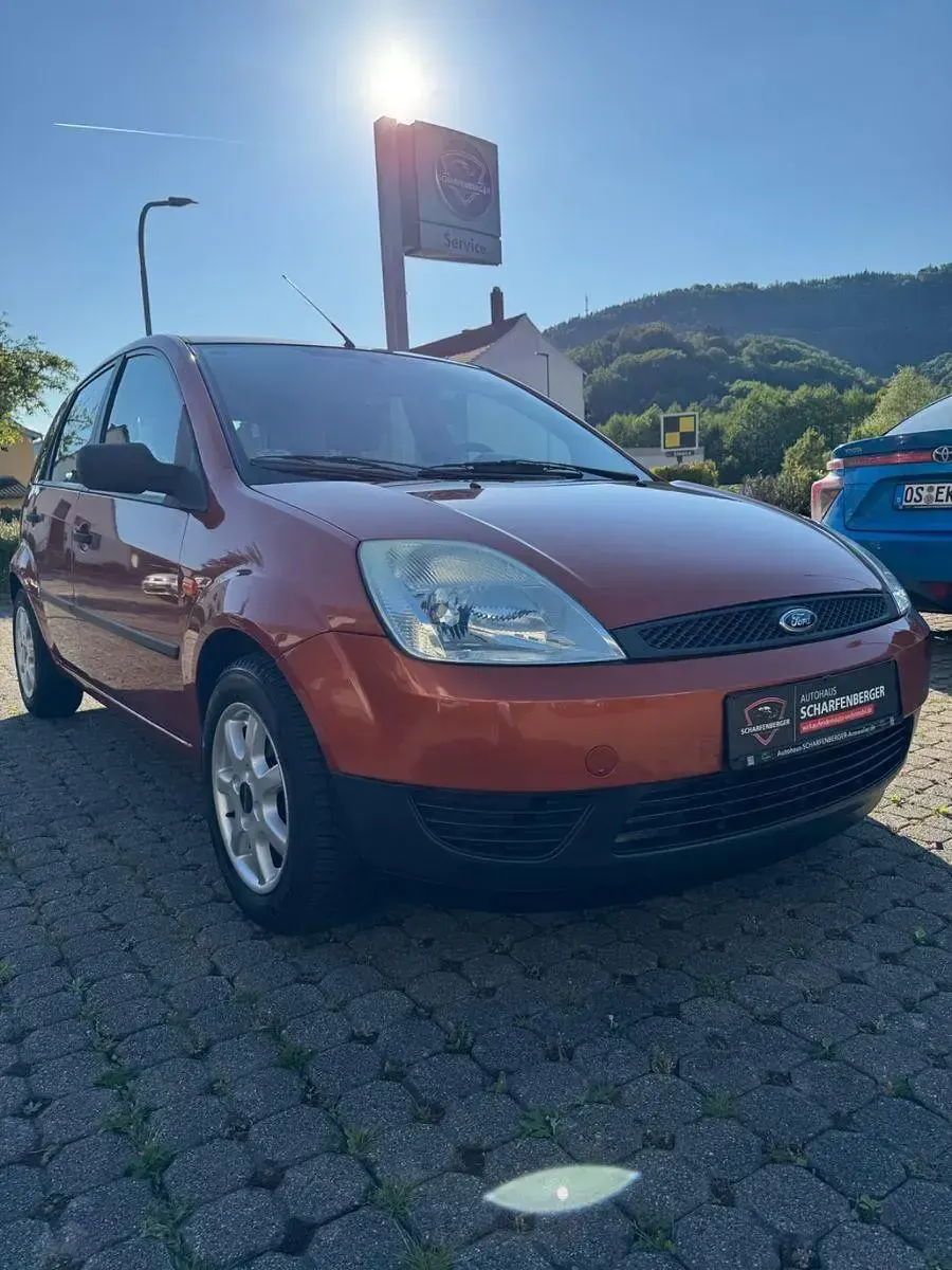 Gebraucht Ford Fiesta 80 PS (58 kW) 2003 Orange Kleinwagen
