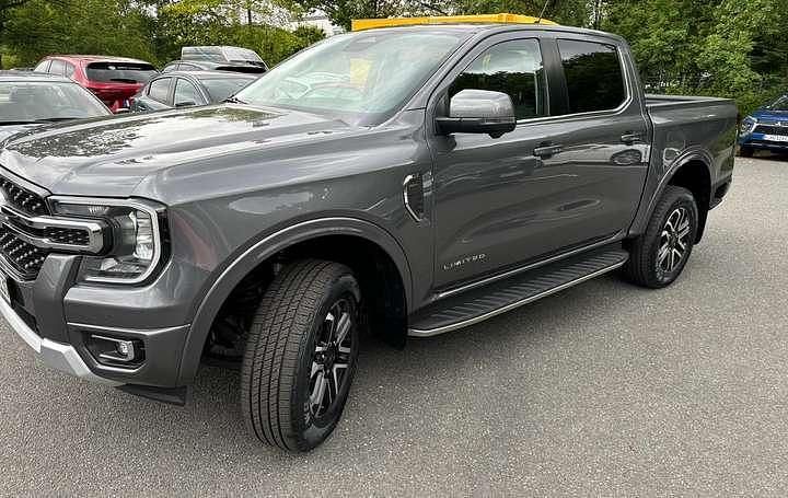Gebraucht Ford Ranger Limited 170 PS (125 kW) 2023 Grau Abholung