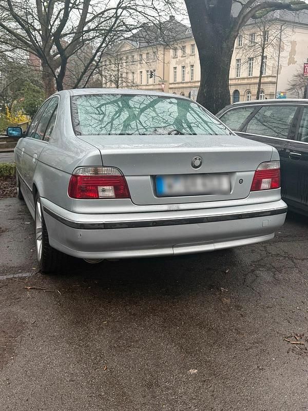 Gebraucht BMW 528 193 PS (141 kW) 1998 Silber Limousine