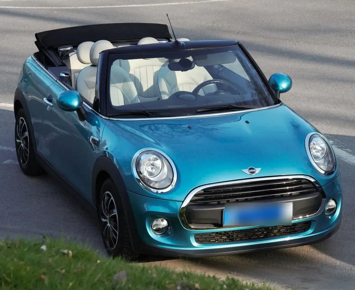 Used Mini ONE 102 HP (75 kW) 2017 Blue Hatchback