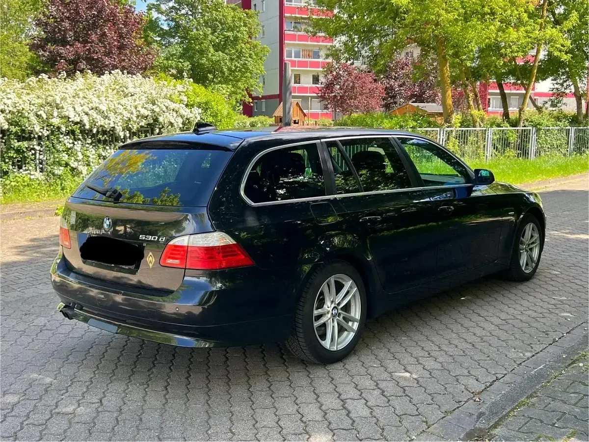 Używany BMW 530 235 KM (172 kW) 2009 Czarny Kombi