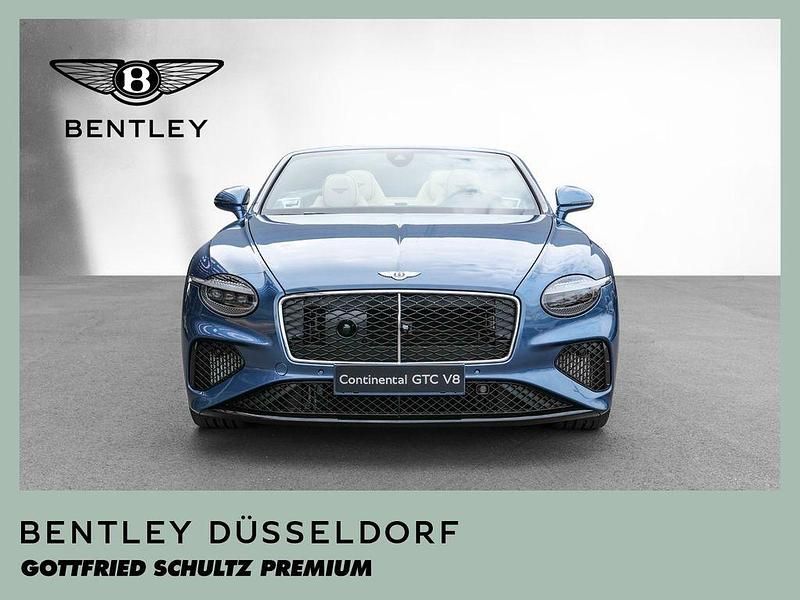 Neu Bentley Continental 680 PS (500 kW) 2025 Blau Limousine