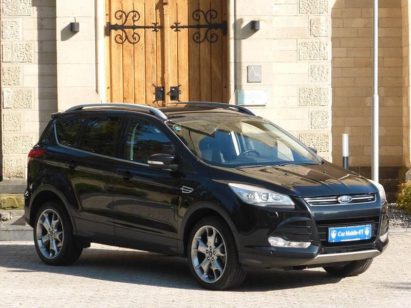 Schwarz Gebraucht 2014 Ford Kuga Titanium SUV | 9.950 € (Superpreis) - Bild 1/4