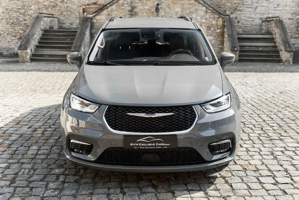 Gebraucht Chrysler Pacifica Touring 264 PS (194 kW) 2022 Grau Van