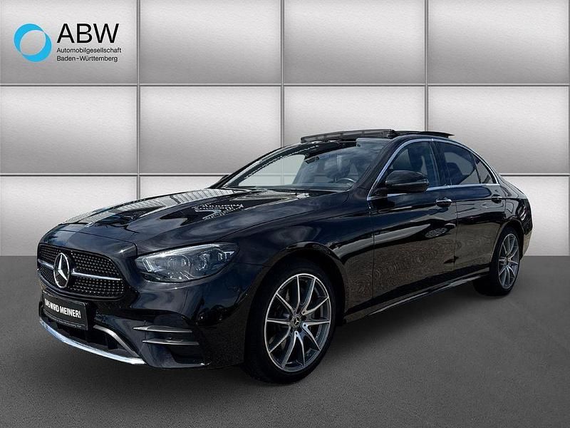 Schwarz Gebraucht 2022 Mercedes E220 AMG line Limousine | 45.000 € - Bild 1/4