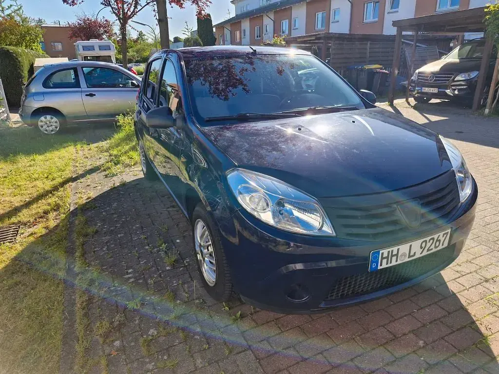 Gebraucht Dacia Sandero 75 PS (55 kW) 2012 Blau Limousine