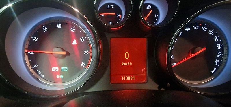 Gebraucht Opel Insignia Sport 162 PS (119 kW) 2009 Schwarz Kombi