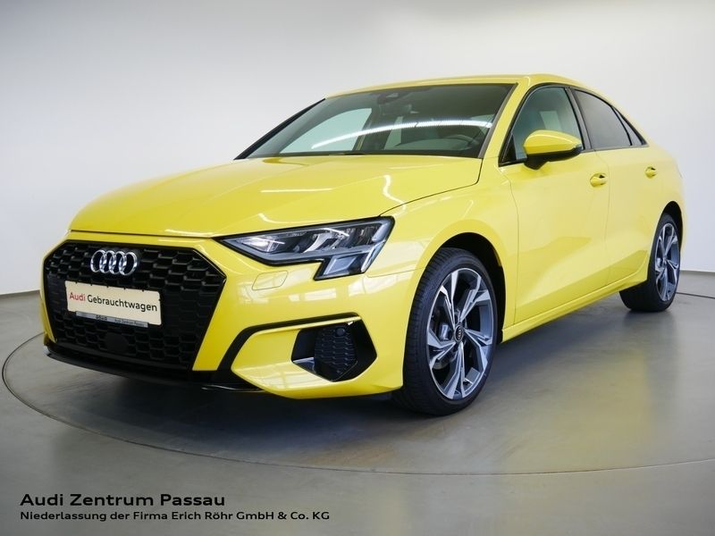 Pythongelb metallic Gebraucht 2022 Audi A3 S-Line Limousine | 27.490 € (Fairer Preis) - Bild 1/4