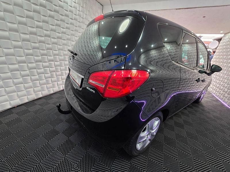 Gebraucht Opel Meriva Design Edition 120 PS (88 kW) 2011 Schwarz Van / Kleinbus