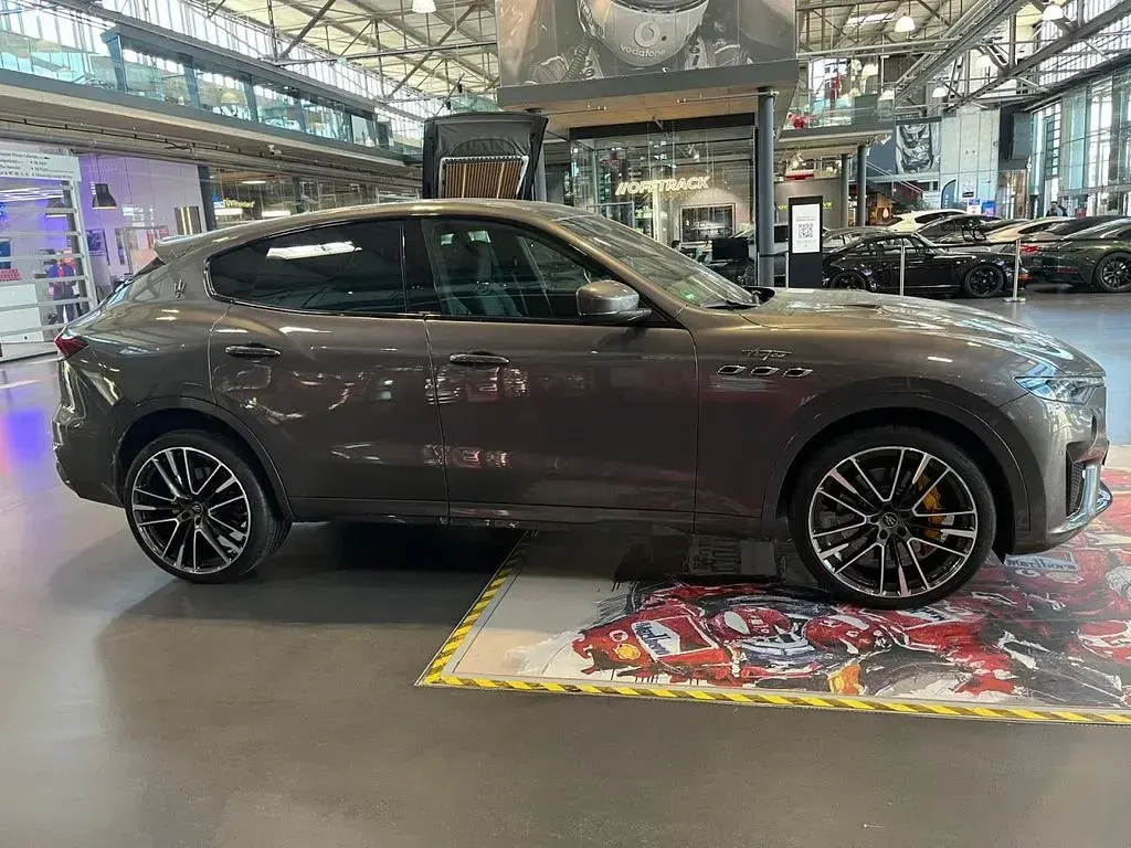 Gebraucht Maserati Levante 581 PS (427 kW) 2024 Grau SUV