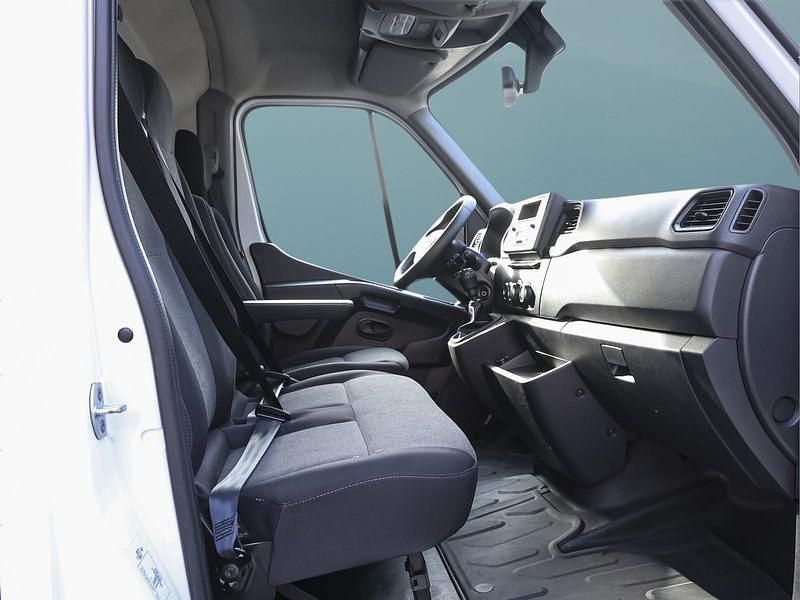 Gebraucht Renault Master 136 PS (100 kW) 2023 Weiß Van / Kleinbus