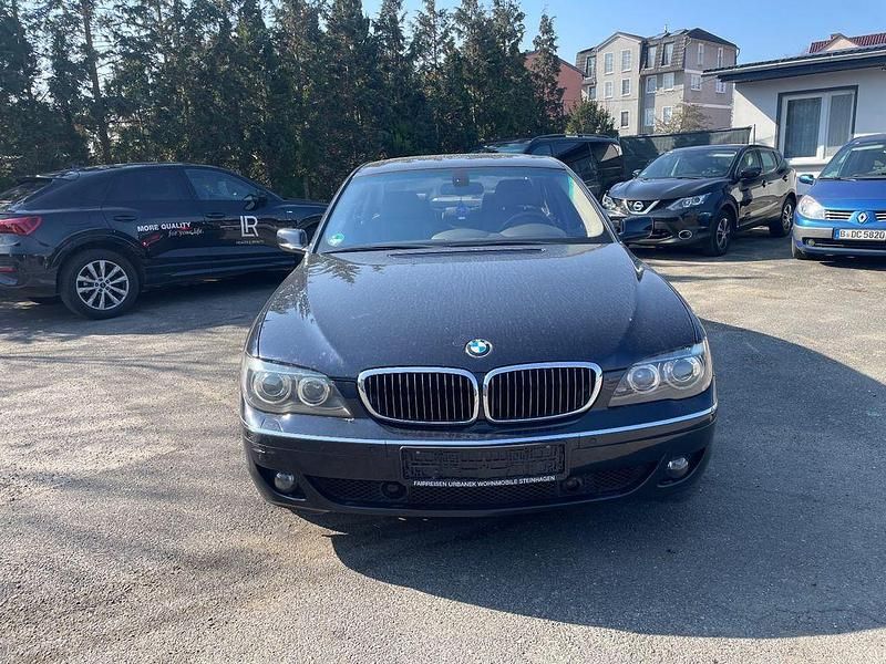 Gebraucht BMW 740L 306 PS (225 kW) 2006 Blau Limousine
