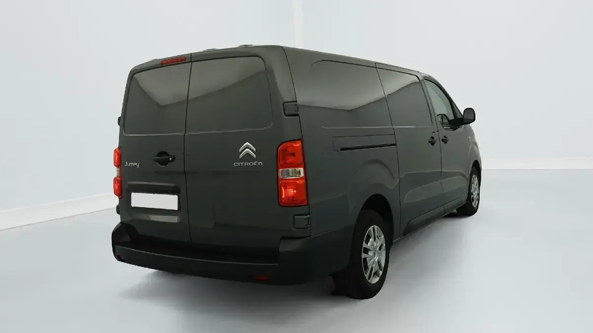 Używany Citroën Jumpy 145 KM (106 kW) 2022 Szary Minivan