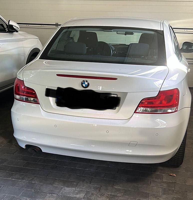 Gebraucht BMW 118 Coupé 143 PS (105 kW) 2011 Weiß Coupé