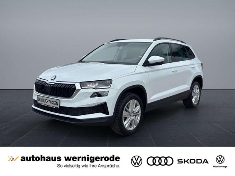 Weiß Gebraucht 2024 Skoda Karoq SE L SUV | 33.539 € (Fairer Preis) - Bild 1/4