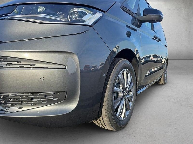 Neu VW Multivan 150 PS (110 kW) 2026 Grau Van