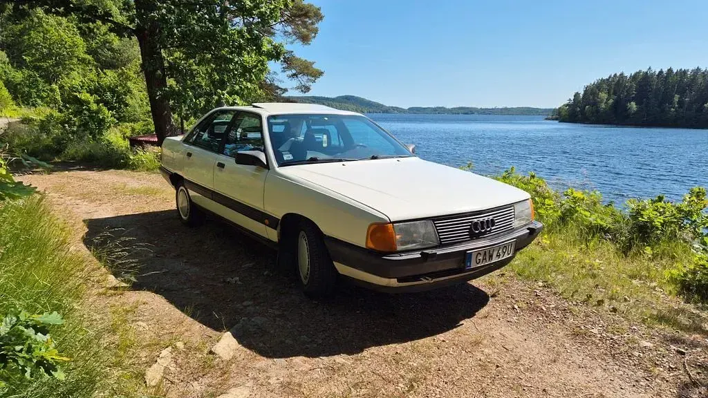 Gebraucht Audi 100 68 PS (50 kW) 1988 Weiß Limousine
