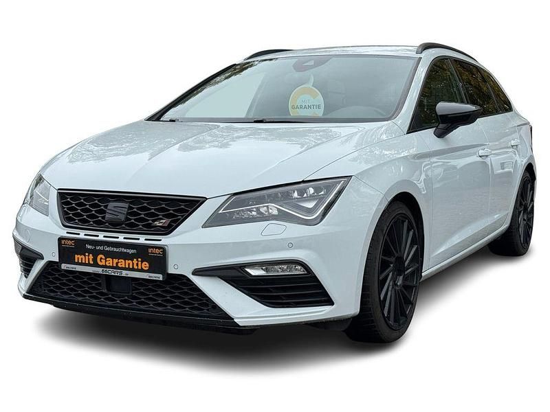 Weiß Gebraucht 2018 Cupra Leon Kombi | 18.980 € (Fairer Preis) - Bild 1/4