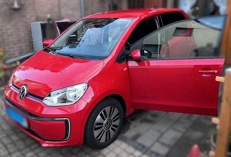 Gebraucht VW e-up! United 61 kW (83 PS) 2021 Rot Kleinwagen