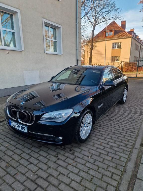Gebraucht BMW 730 245 PS (180 kW) 2012 Schwarz Limousine
