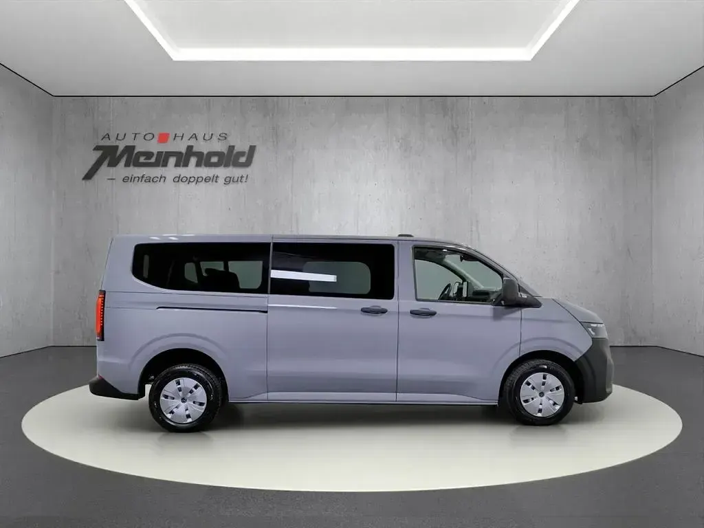 Gebraucht VW Caravelle 150 PS (110 kW) 2025 Grau Van