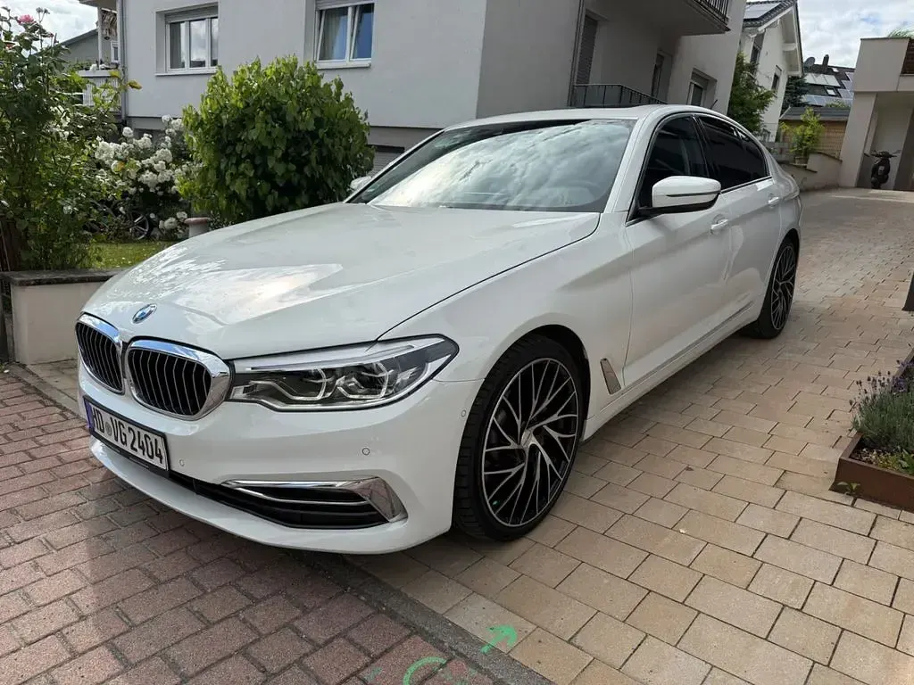Gebraucht BMW 530 Luxury Line 252 PS (185 kW) 2018 Weiß Limousine
