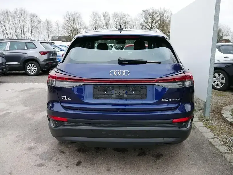 Gebraucht Audi Q4 e-tron Comfort 150 kW (204 PS) 2023 Blau SUV