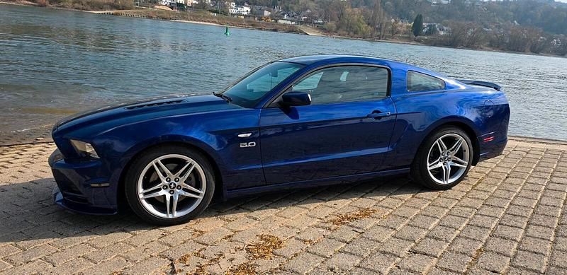 Gebraucht Ford Mustang GT 424 PS (311 kW) 2013 Blau Coupé