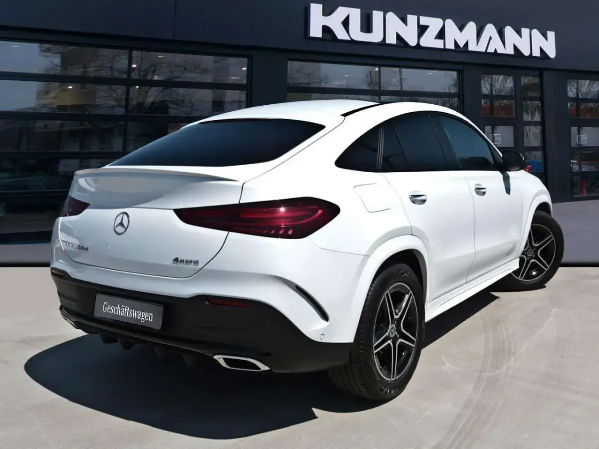 Gebraucht Mercedes GLE300 AMG 269 PS (197 kW) 2026 Weiß SUV