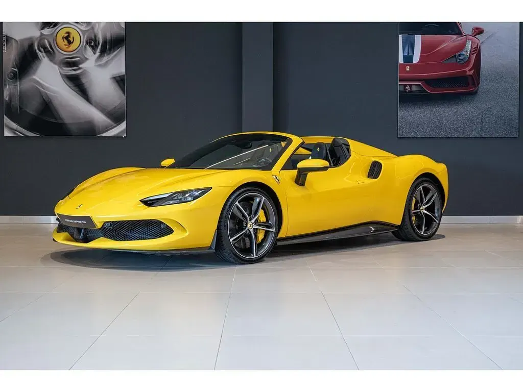 Neu Ferrari 296 2025 Gelb Cabrio