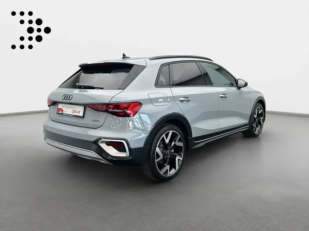 Gebraucht Audi A3 Ambiente 204 PS (150 kW) 2025 Pfeilgrau perleffekt Limousine