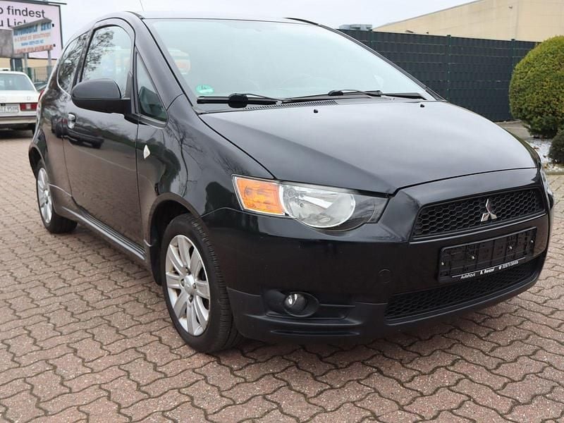 Gebraucht Mitsubishi Colt 75 PS (55 kW) 2013 Schwarz Limousine