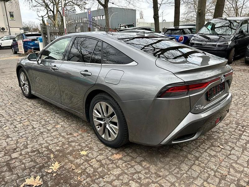 Gebraucht Toyota Mirai Executive 182 PS (133 kW) 2022 Grau Limousine
