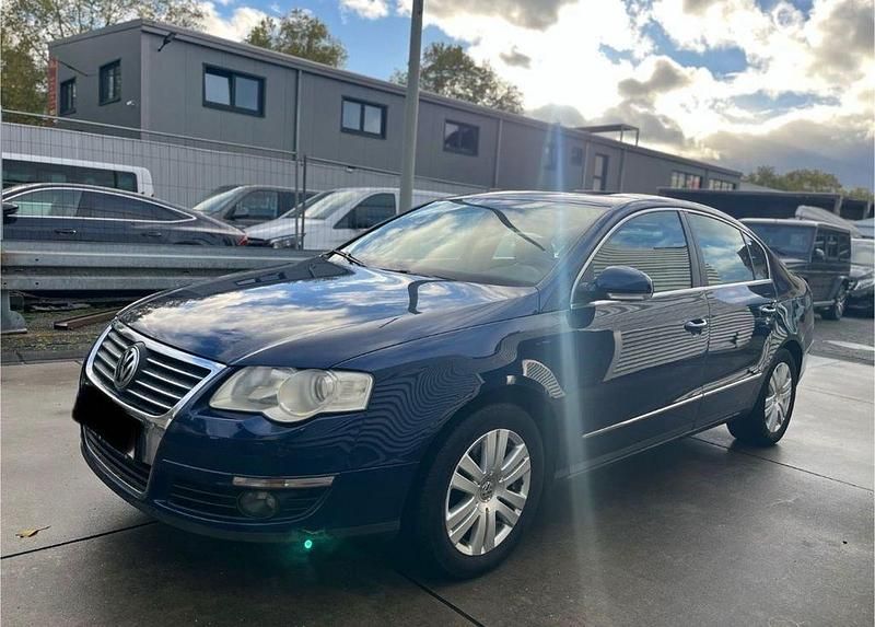 Gebraucht VW Passat Highline 150 PS (110 kW) 2005 Blau Limousine