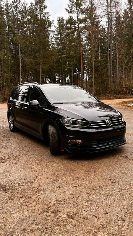 Gebraucht VW Touran 110 PS (80 kW) 2016 Schwarz Van / Kleinbus