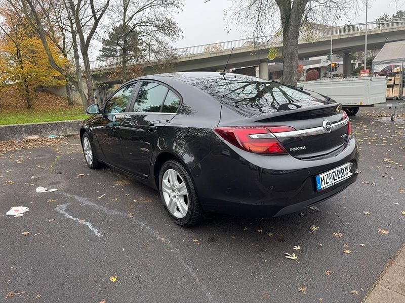 Schwarz Gebraucht 2015 Opel Insignia Limousine | 9.000 € (Guter Preis) - Bild 1/4